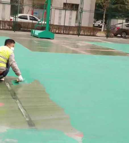 甘孜球场地面翻新